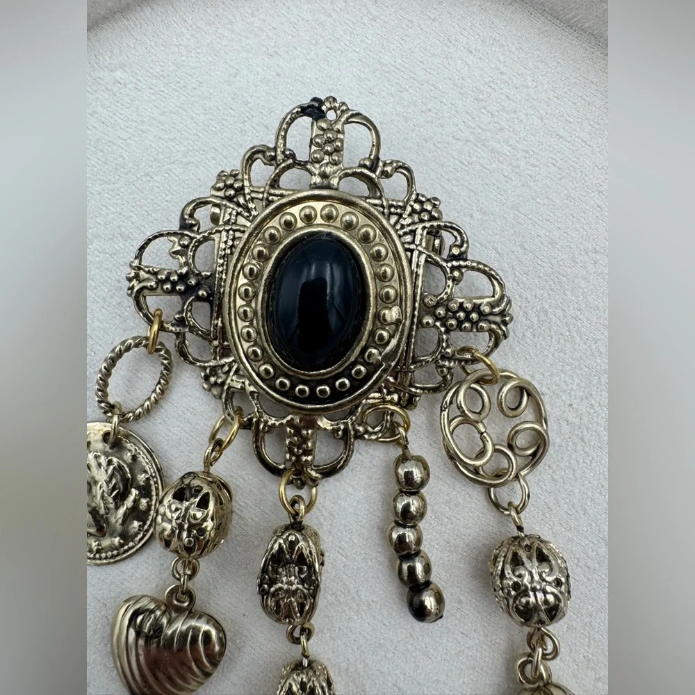 Vintage Nordic Style Dangle Charm‎ Brooch Black Cabochon Coin Heart Silver Tone